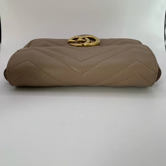 Authentic Gucci GG Marmont super mini matelassé-leather cross-body bag - Picture 4 of 9